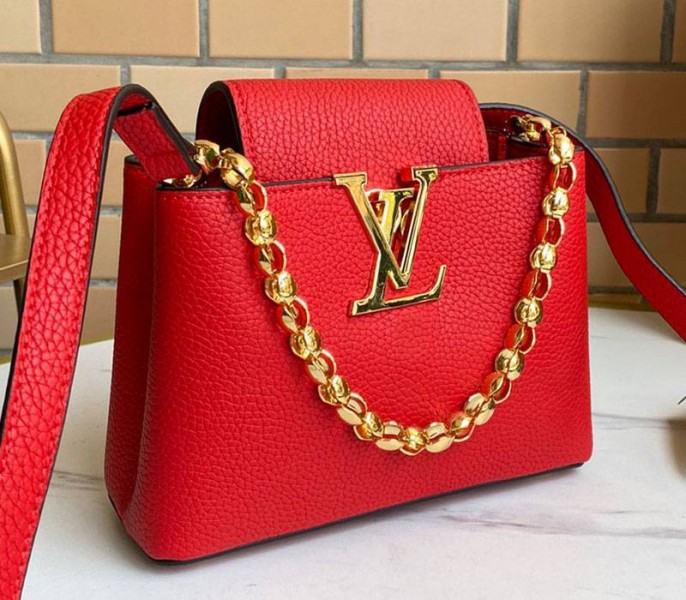 Copies Louis Vuitton Capucines Mini Chain Bag In Red
