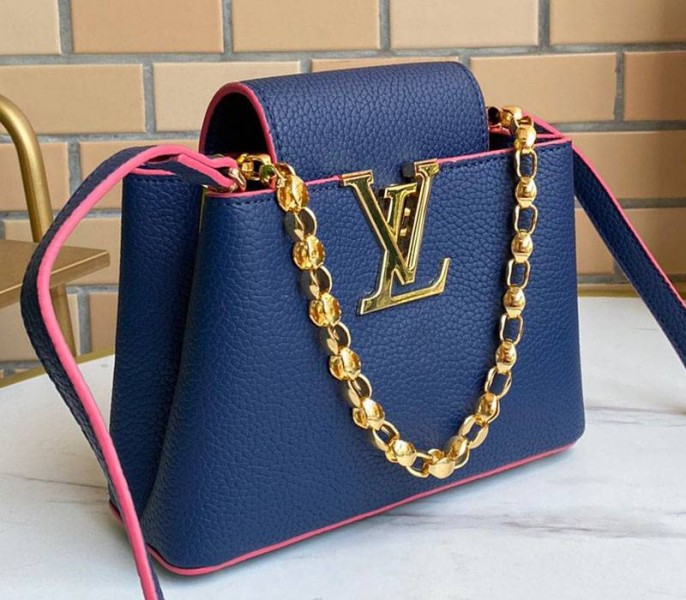 Imitation Louis Vuitton Capucines Mini Chain Bag In Navy Blue